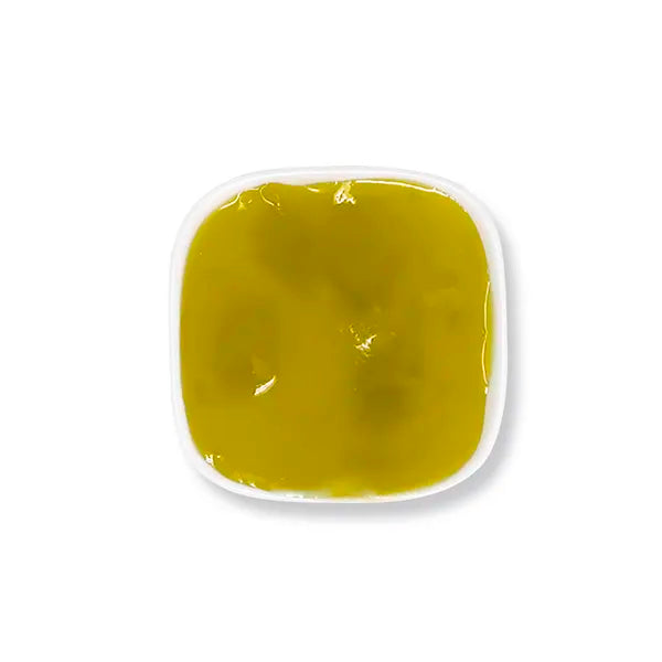 Smooth honeydew jam with mild melon aroma, ideal for topping yogurt, desserts, shaved ice, and beverages.