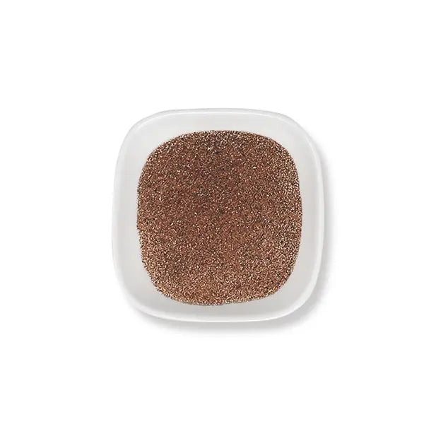 Finely ground chocolate powder with strong cocoa aroma, ideal for drinks and desserts.