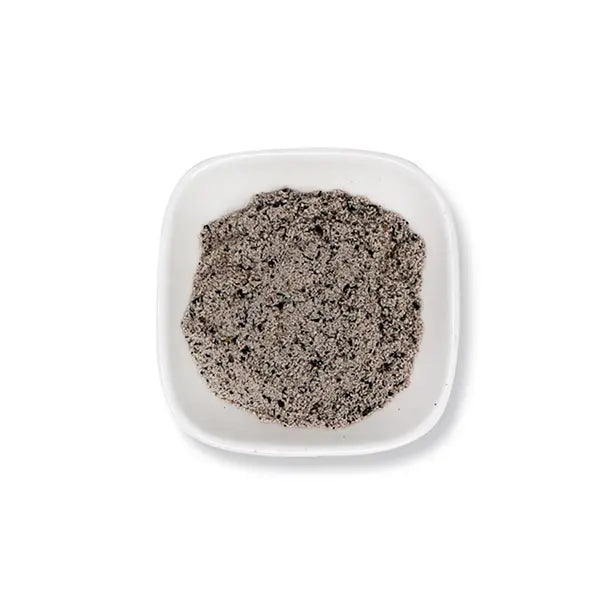Finely ground black sesame powder with natural dark tone, great for sesame drinks and dessert bases.