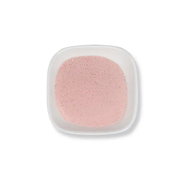 Light pink strawberry powder with fine texture, ideal for drinks and desserts with fruity aroma.