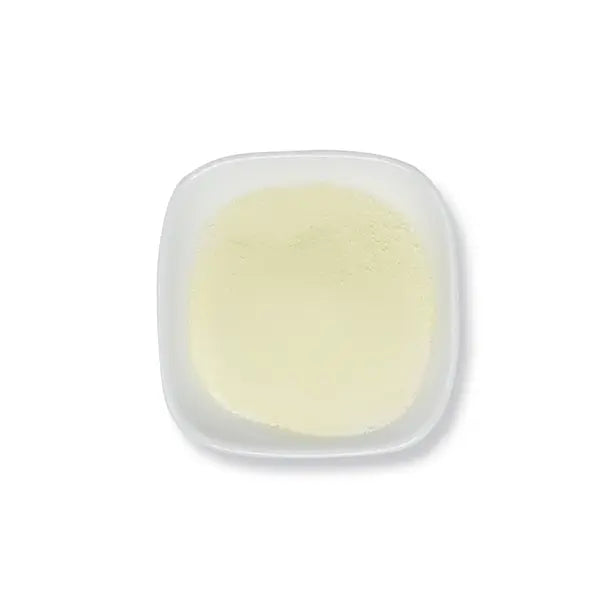 Fine light-yellow banana powder with sweet aroma, ideal for milkshakes and smoothies.